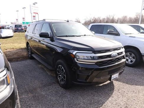 Used 2024 Ford Expedition Max XLT image 5