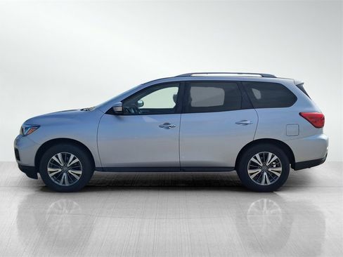 Used 2019 Nissan Pathfinder SV image 8