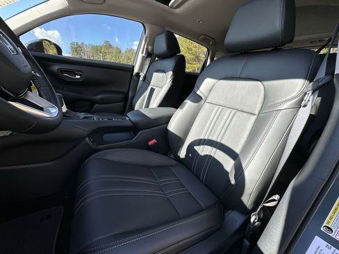 New 2026 Honda HR-V EX-L image 13