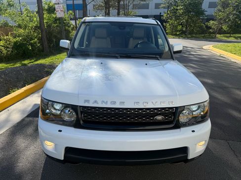 Used 2013 Land Rover Range Rover Sport HSE AWD/4WD image 8