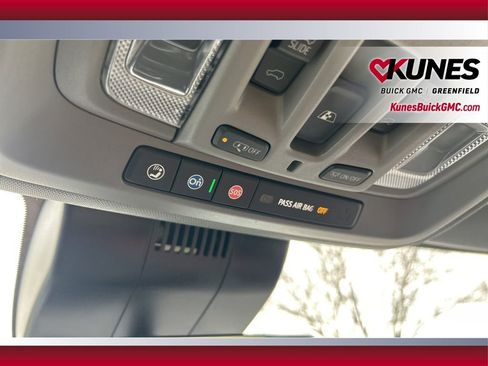 New 2026 GMC Sierra 3500 Denali w/ Denali Reserve Package image 35