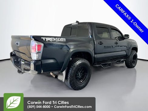 Used 2022 Toyota Tacoma TRD Off-Road w/ Technology Package AWD/4WD image 14