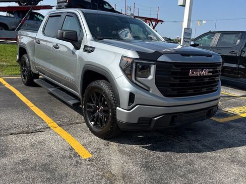 Used 2024 GMC Sierra 1500 Pro w/ Graphite Edition AWD/4WD image 3