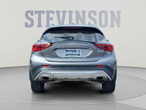 Used 2018 INFINITI QX30 Premium w/ Navigation Package AWD/4WD image 4