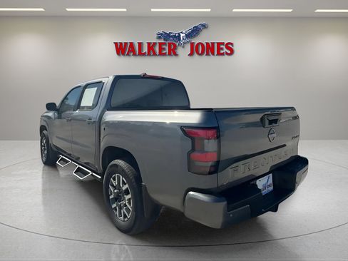 Used 2023 Nissan Frontier SV w/ SV Convenience Package image 8