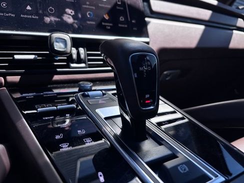 Certified 2023 Porsche Cayenne GTS AWD/4WD image 22
