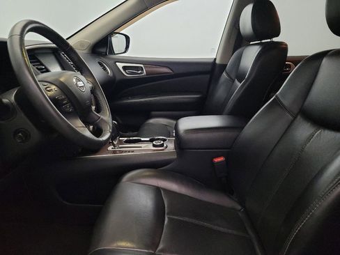 Used 2017 Nissan Pathfinder Platinum w/ Cargo Package image 17