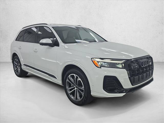 Used 2026 Audi Q7 2.0T Premium w/ Convenience Plus Package AWD/4WD image 3