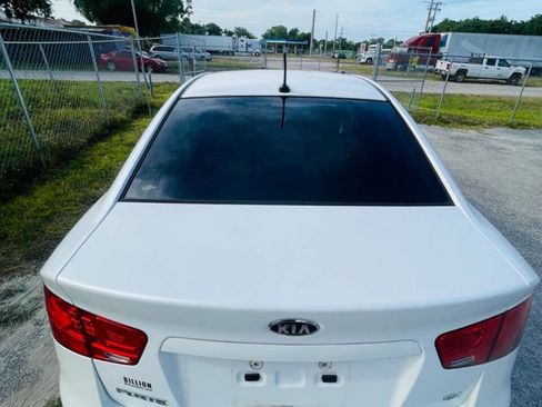 Used 2013 Kia Forte EX w/ Premium Pkg image 9