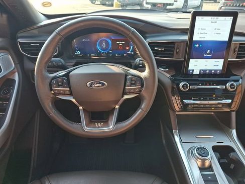 Used 2022 Ford Explorer King Ranch w/ Class IV Trailer Tow Package RWD image 11