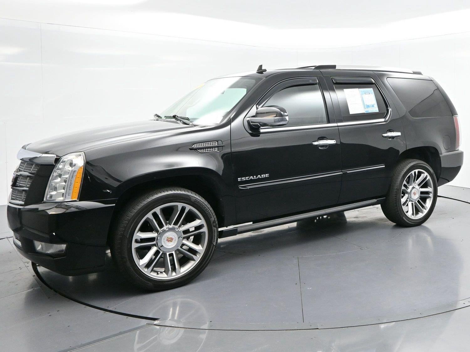 Used 2013 Cadillac Escalade Premium AWD/4WD image 3