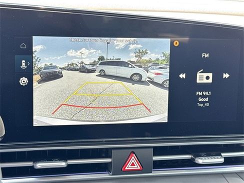 New 2025 Hyundai Elantra SEL image 23