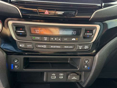 Used 2025 Honda Ridgeline Black Edition image 26