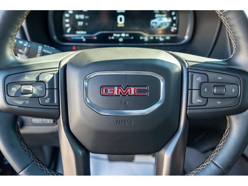 Used 2023 GMC Yukon AT4 w/ AT4 Premium Plus Package AWD/4WD image 18