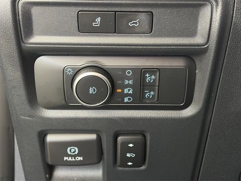 Certified 2022 Ford Expedition XLT image 24