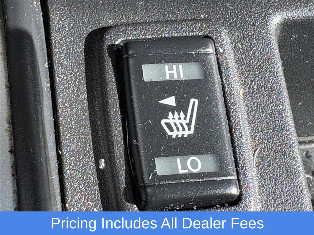 Used 2018 Nissan Titan SV w/ SV Convenience Package AWD/4WD image 13