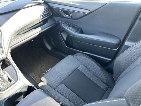 Used 2021 Subaru Outback Premium image 13