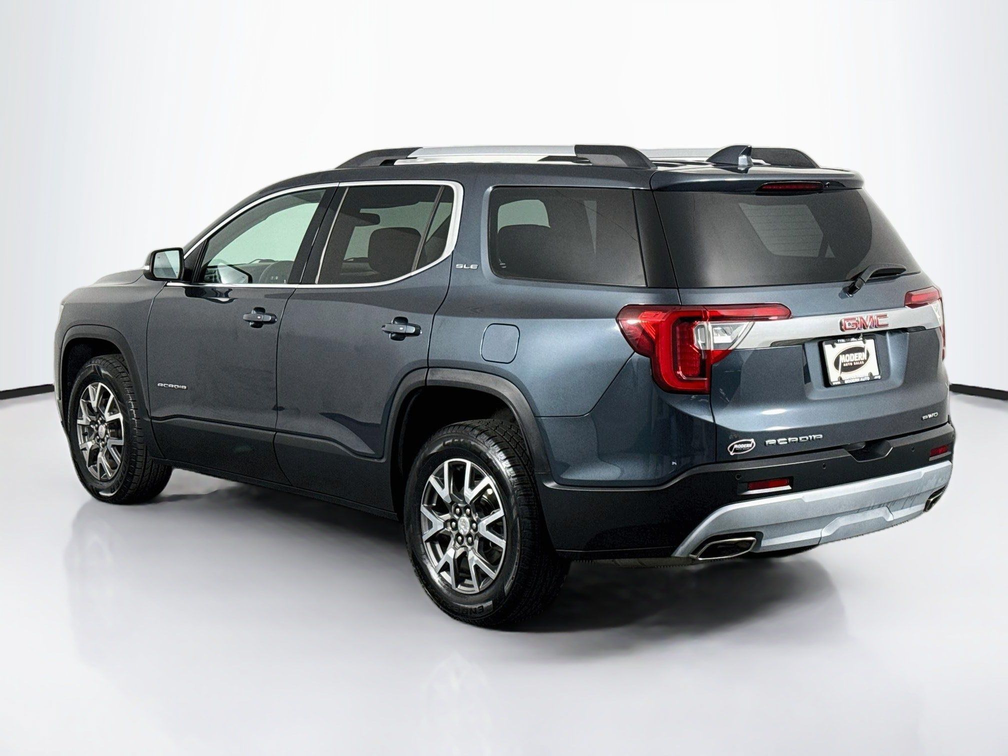 Used 2020 GMC Acadia SLE w/ Driver Convenience Package AWD/4WD image 13