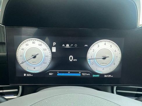 Used 2024 Hyundai Elantra SEL image 30