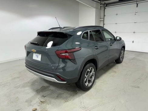 New 2026 Chevrolet Trax LT image 7