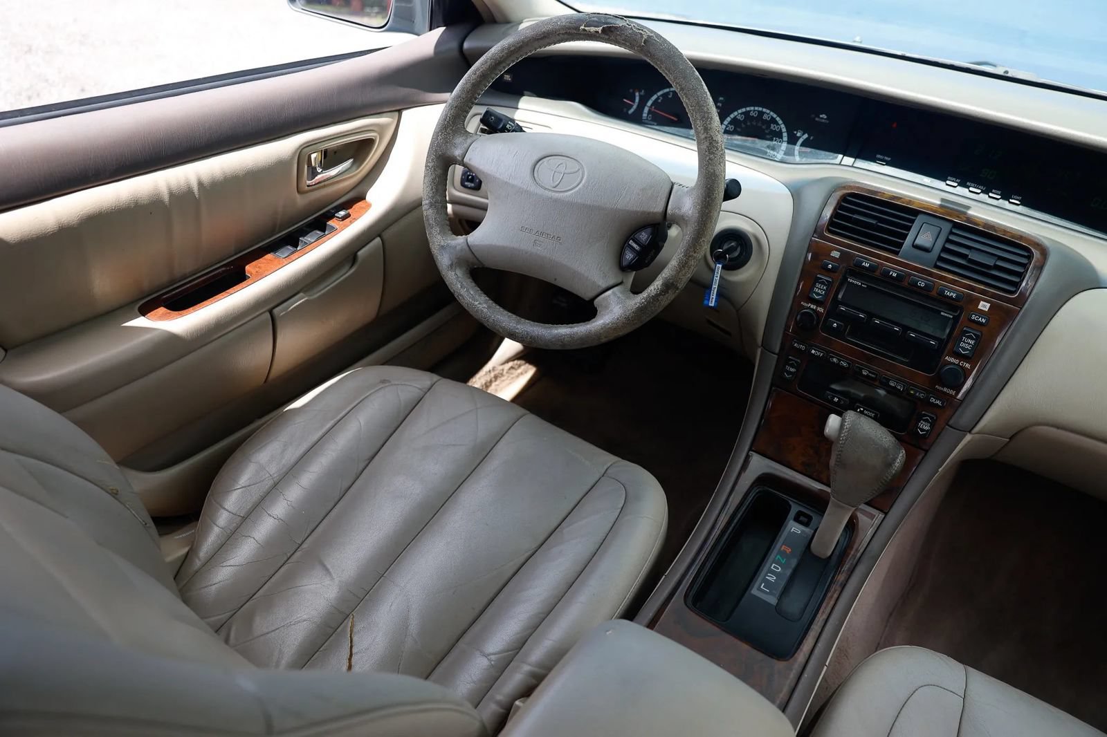 Used 2001 Toyota Avalon XLS w/ Option Pkg 5 FWD image 13