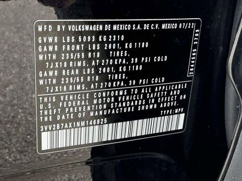 Used 2022 Volkswagen Tiguan SE image 40