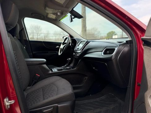 Used 2018 Chevrolet Equinox LT AWD/4WD image 12