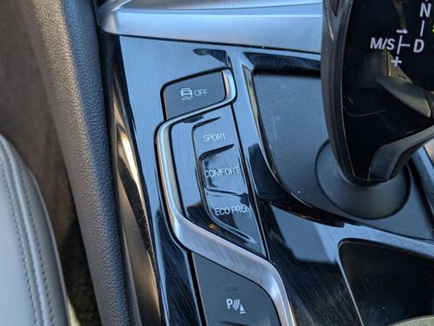 Used 2020 BMW 530i xDrive w/ Executive Package image 26