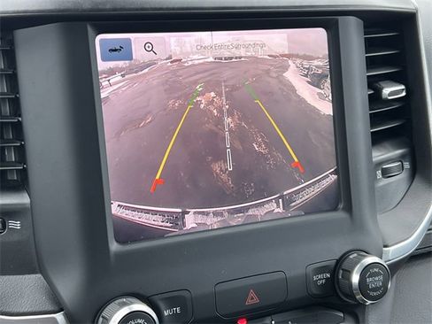 Certified 2022 RAM 1500 Big Horn image 24