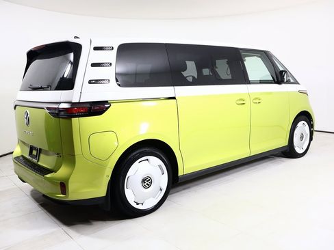 Used 2025 Volkswagen ID. Buzz 1st Edition image 20