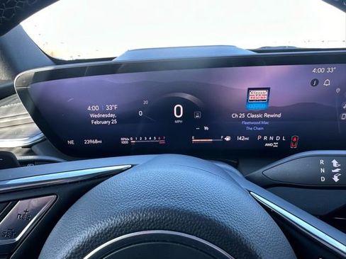 Used 2025 Buick Enclave Preferred image 20