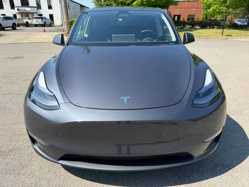 Used 2023 Tesla Model Y Long Range AWD/4WD image 10