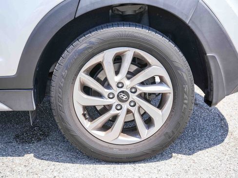Used 2018 Hyundai Tucson SEL Plus w/ Cargo Package FWD image 11