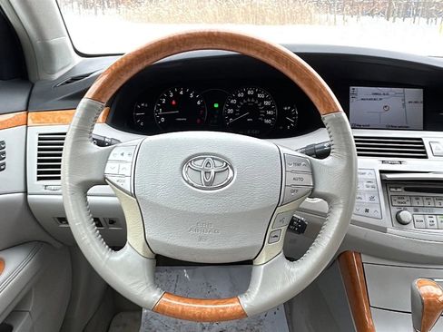 Used 2007 Toyota Avalon Limited image 29