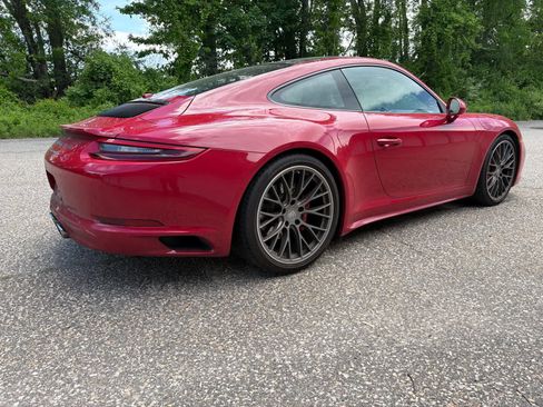 Used 2018 Porsche 911 Carrera 4S AWD/4WD image 5