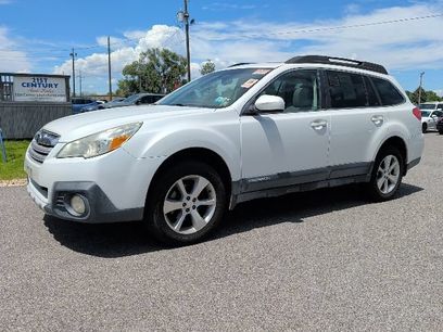 Used 2013 Subaru Outback 2.5i Limited w/ Moonroof Pkg