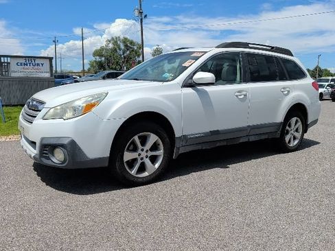 Used 2013 Subaru Outback 2.5i Limited w/ Moonroof Pkg AWD/4WD image 1