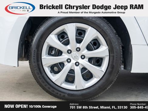 Used 2024 Toyota Corolla LE image 33