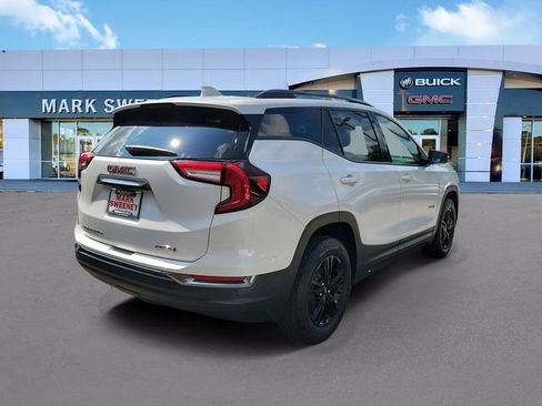 Used 2022 GMC Terrain AT4 w/ Tech Package AWD/4WD image 32