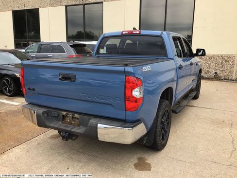 Used 2021 Toyota Tundra SR5 w/ SR5 Upgrade Package AWD/4WD image 5