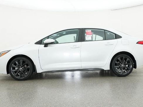 New 2026 Toyota Corolla SE image 32