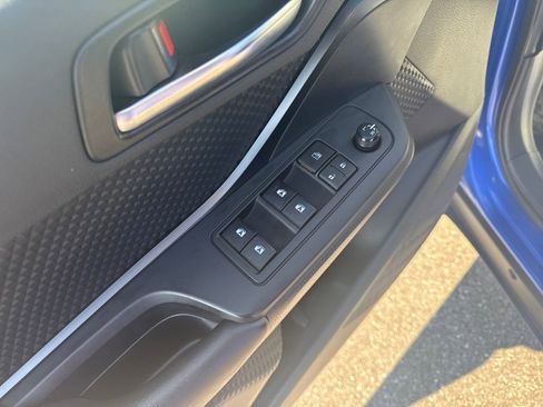 Used 2019 Toyota C-HR LE image 13