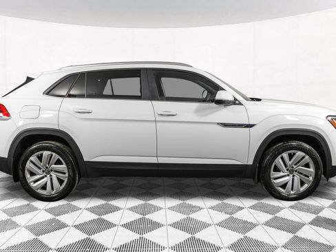 Used 2023 Volkswagen Atlas Cross Sport SE w/ Panoramic Sunroof Package AWD/4WD image 16