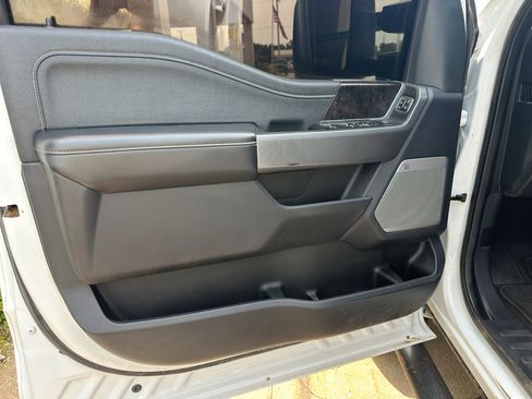 Used 2025 Ford F250 Lariat AWD/4WD image 13