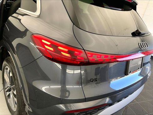 Certified 2025 Audi Q5 Premium w/ Convenience Package AWD/4WD image 29