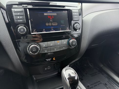Used 2021 Nissan Rogue Sport S AWD/4WD image 12