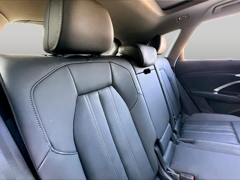 Used 2025 Audi Q5 Premium Plus AWD/4WD image 18