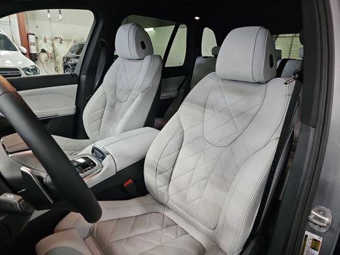 New 2026 BMW X5 xDrive40i w/ Premium Package AWD/4WD image 15
