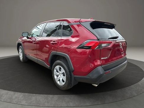 Used 2022 Toyota RAV4 LE AWD/4WD image 7