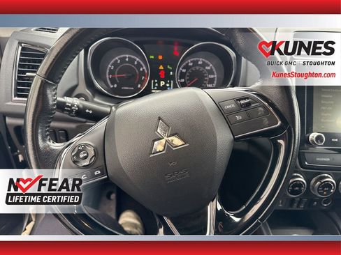 Used 2022 Mitsubishi Outlander Sport SE FWD image 25